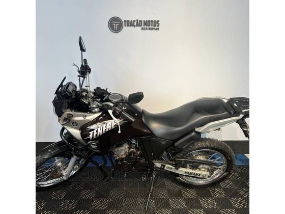 YAMAHA XTZ 250 TÉNÉRÉ 